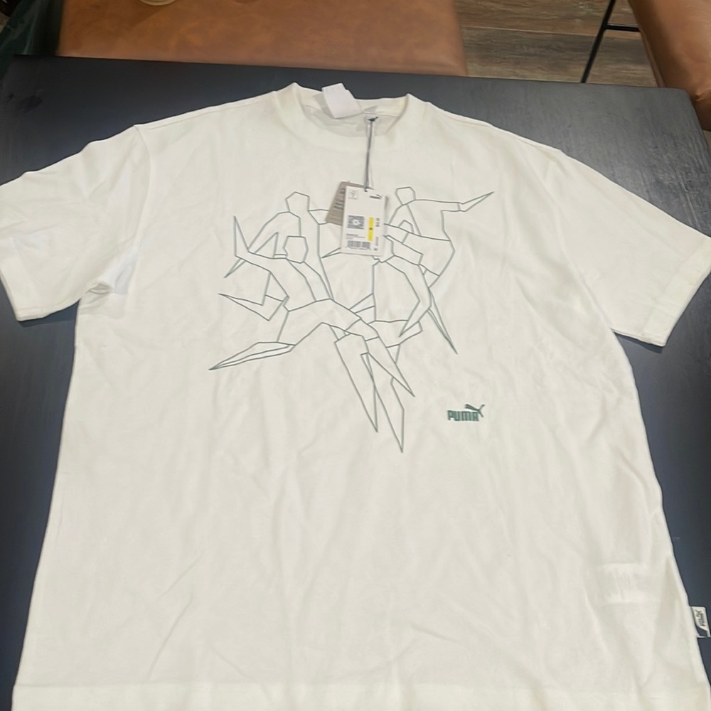 Puma players lounge graphic tee